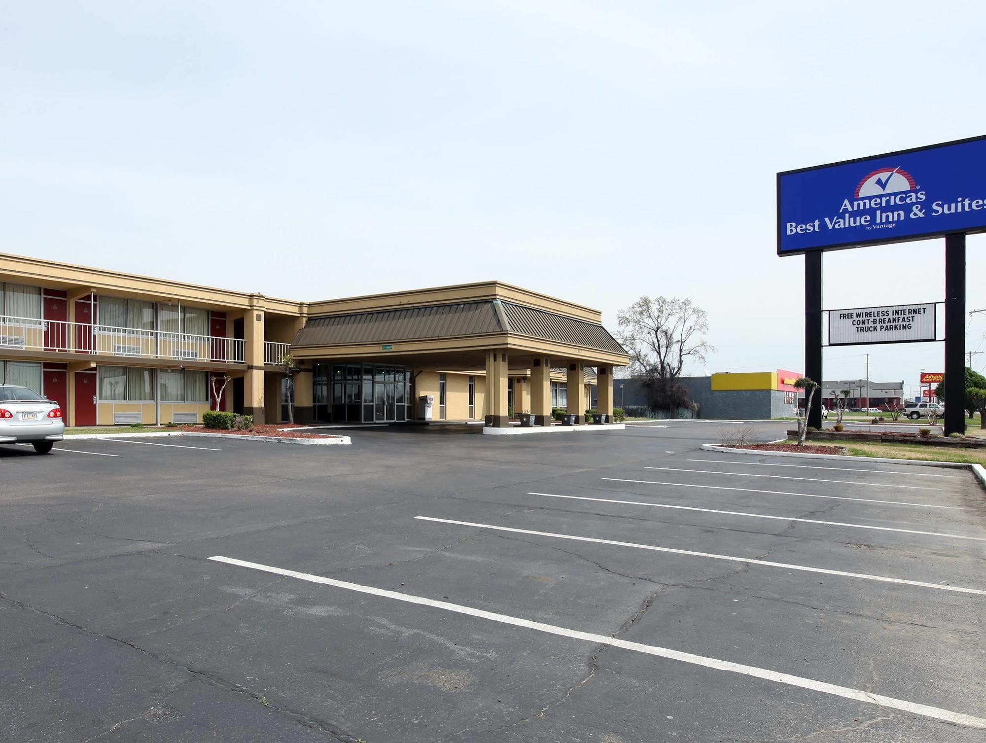 Americas Best Value Inn & Suites Greenville Esterno foto