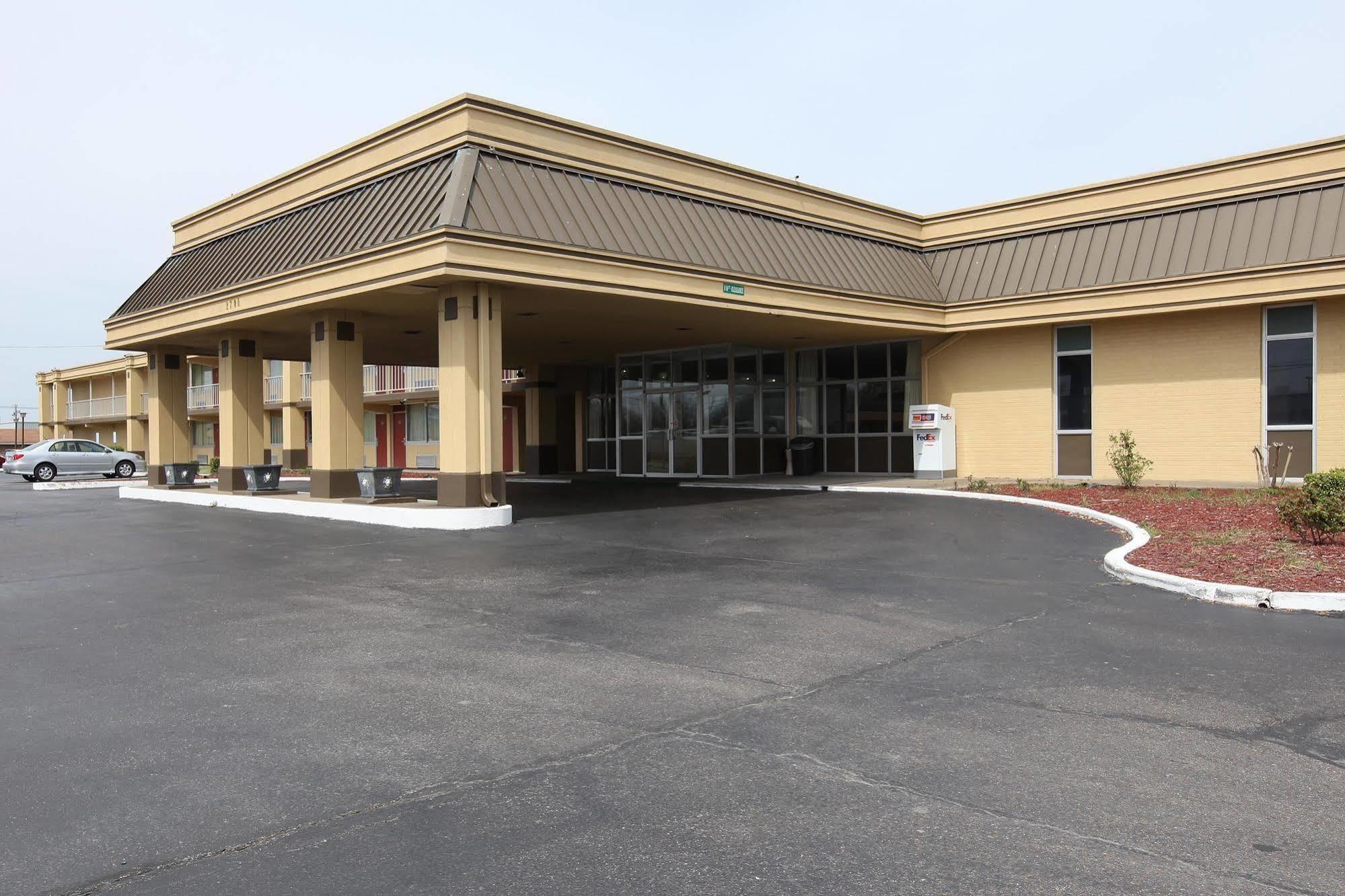 Americas Best Value Inn & Suites Greenville Esterno foto